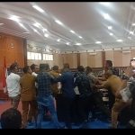 Nyaris Ricuh, RDP DPRD dengan LSM Soal Privatisasi Pantai di Labuan Bajo Detik-detik Marsel Ahang Nyaris Baku Pukul dengan Kepala BTNK
