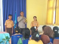 Polres Ende Sosialisasi Bahaya Kenakalan Remaja dan Narkoba kepada Siswa SMP