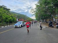 Satlantas Polres Alor Melaksanakan Pengamanan Kegiatan Alor Exotic Fun Run 2025