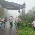 Sinergi PolriI & Warga Buka Jalur Wae Lolos, Pasca Cuaca Ekstrem