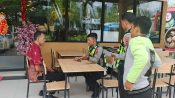 Polisi Imbau Pemilik Usaha Resto Labuan Bajo Hentikan Parkir Ilegal