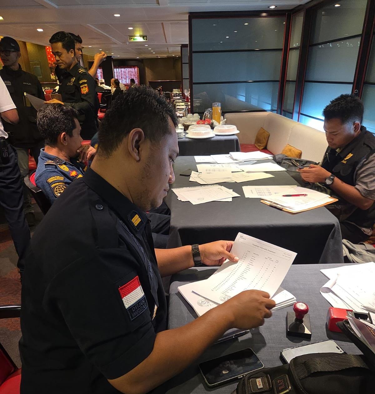 MS Riviera dan MS Viking Sky Tiba di TN Komodo Bawa Ribuan Turis Asing