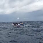 Data BMKG Ungkap Kondisi Laut Ekstrem, KM Hinaya Terombang-ambing di Komodo